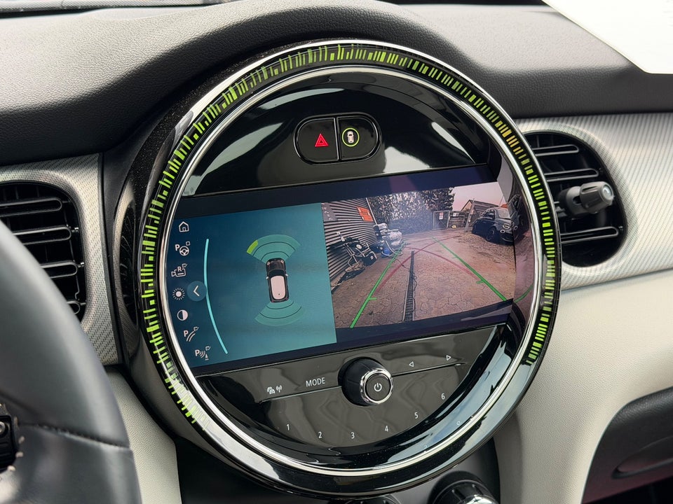 MINI Cooper SE Maximise 3d