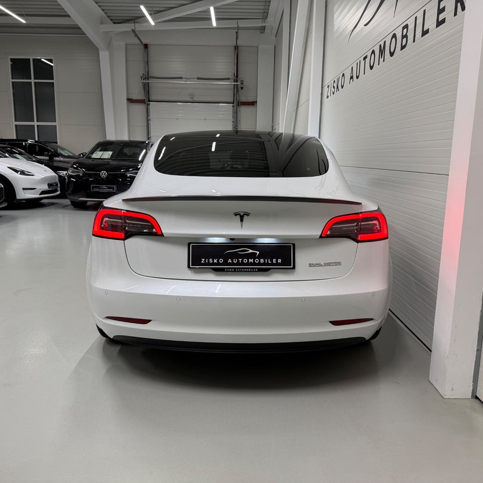 Tesla Model 3 Performance AWD 4d