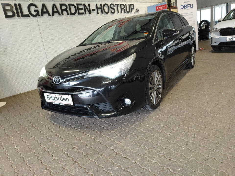 Toyota Avensis 1,8 VVT-i T1 Touring Sports 5d