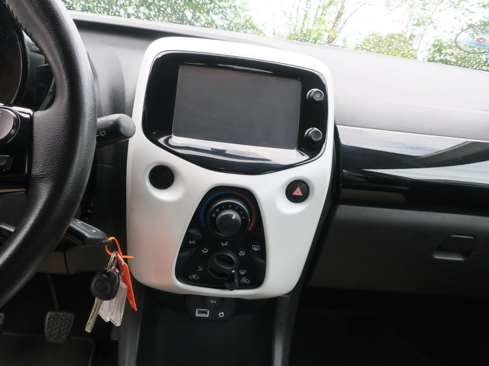 Toyota Aygo 1,0 VVT-i x-wave 3d