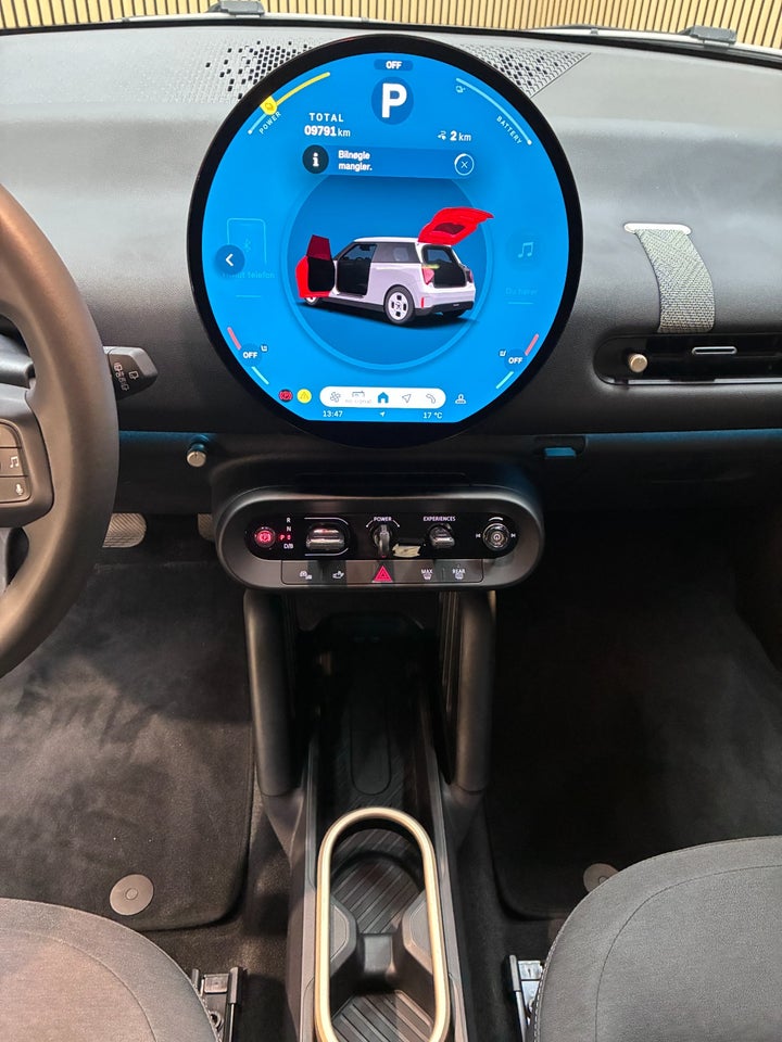 MINI Cooper E Favoured Trim L 3d
