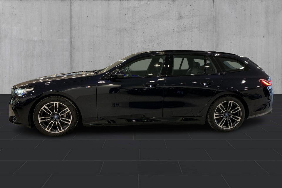 BMW i5 eDrive40 M-Sport 4d