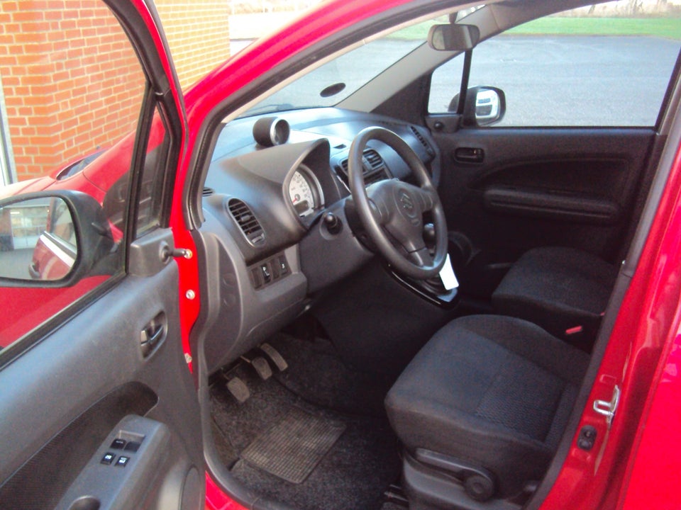 Suzuki Splash 1,0 Kick 5d