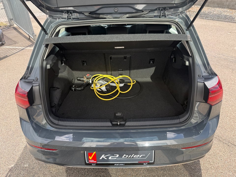VW Golf VIII 1,4 eHybrid DSG 5d