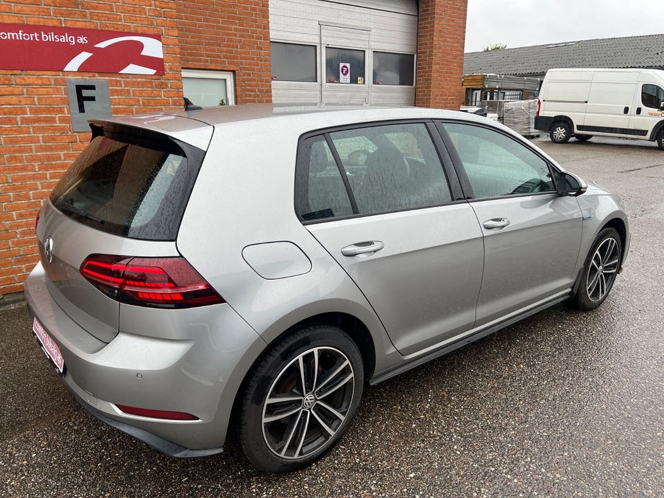 VW Golf VII 1,4 GTE DSG 5d