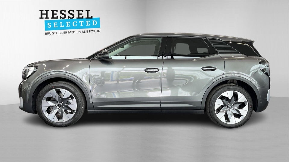 Ford Explorer 79 Premium Extended Range 5d