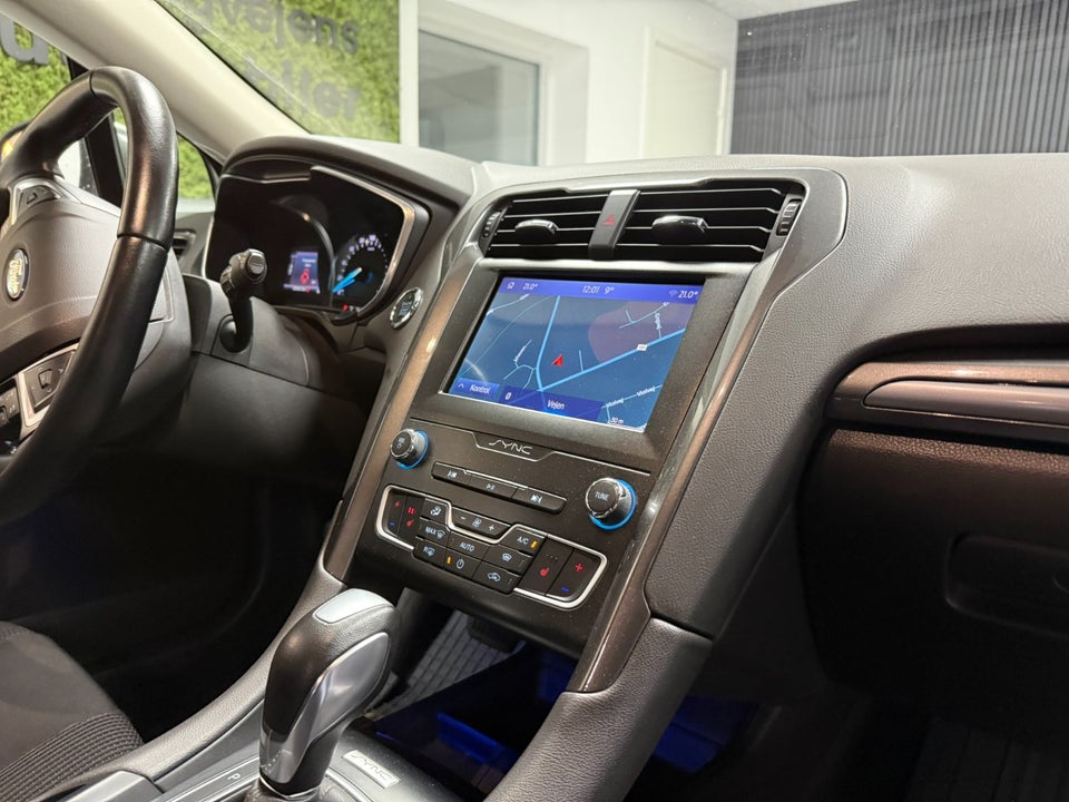 Ford Mondeo 2,0 HEV Titanium stc. CVT 5d