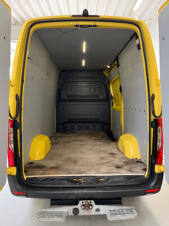 Mercedes Sprinter 316 2,2 CDi A2 Kassevogn RWD