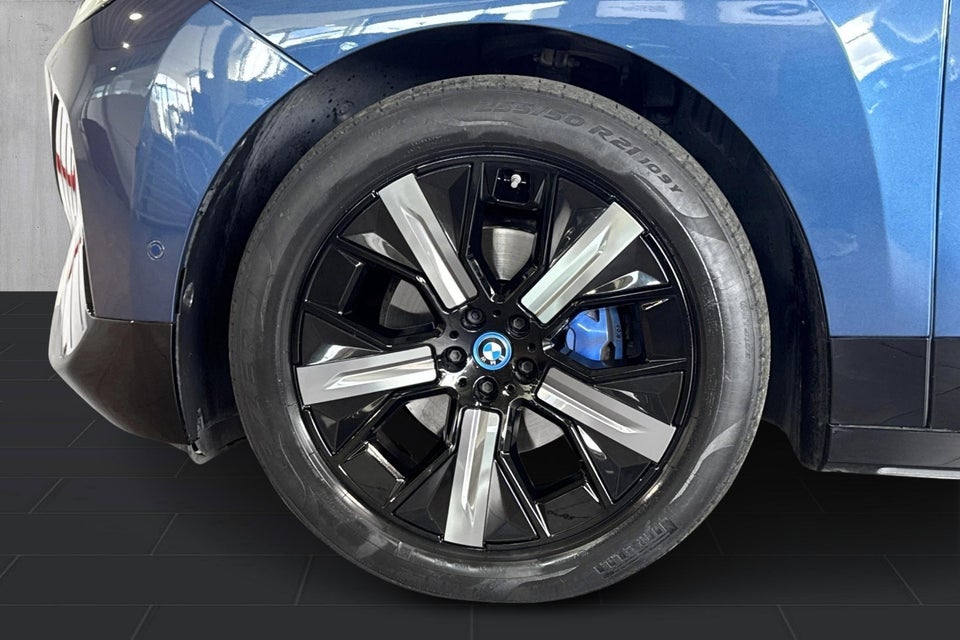 BMW iX xDrive40 5d