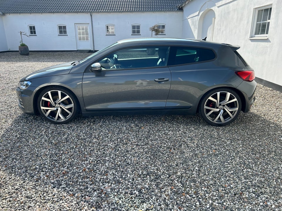 VW Scirocco 2,0 TSi 180 DSG BMT 3d