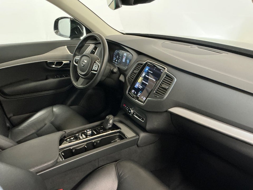Volvo XC90 2,0 T8 ReCharge R-Design aut. AWD 7prs 5d