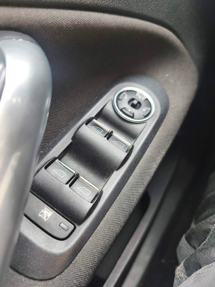 Ford Mondeo 1,6 Ti-VCT 125 Trend stc. 5d