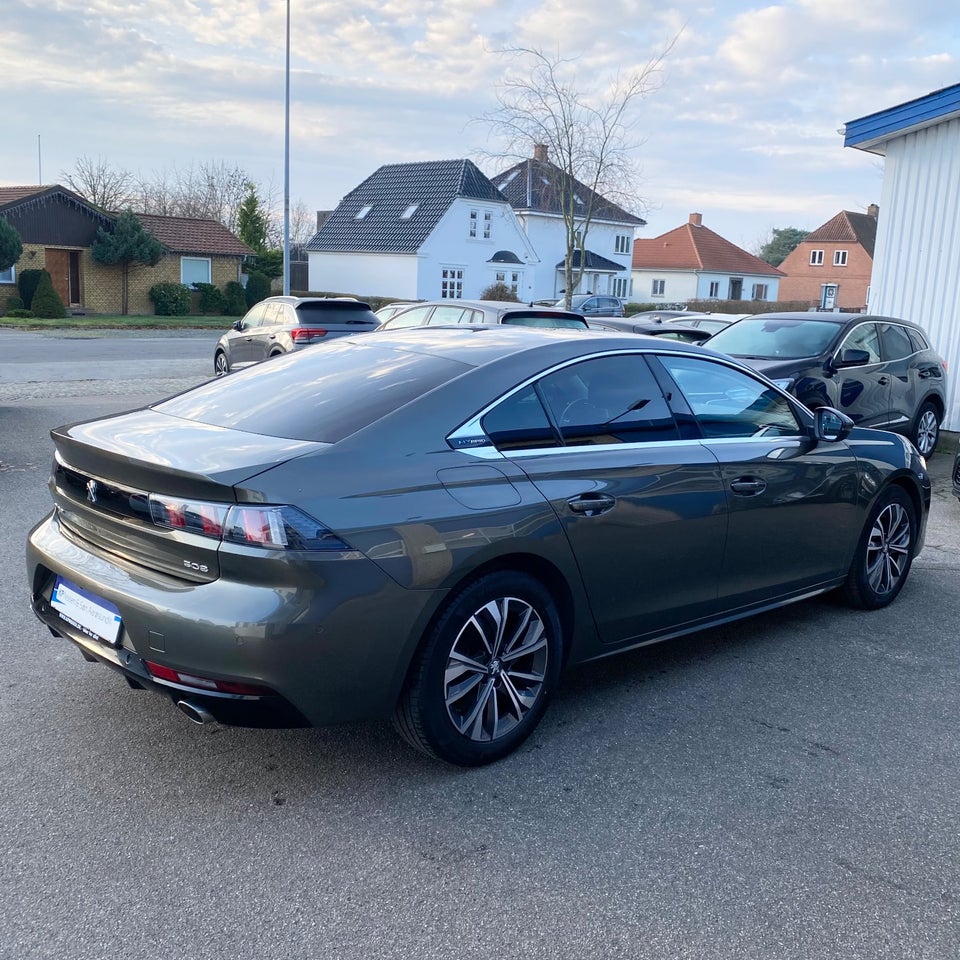 Peugeot 508 1,6 Hybrid Allure EAT8 5d