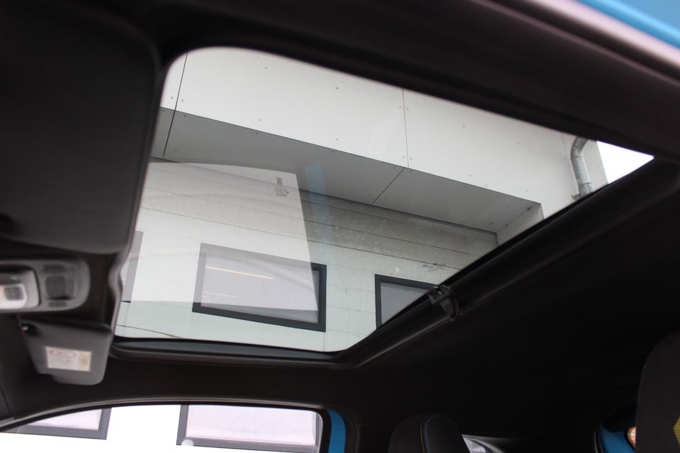 Abarth 500e Scorpionissima 3d