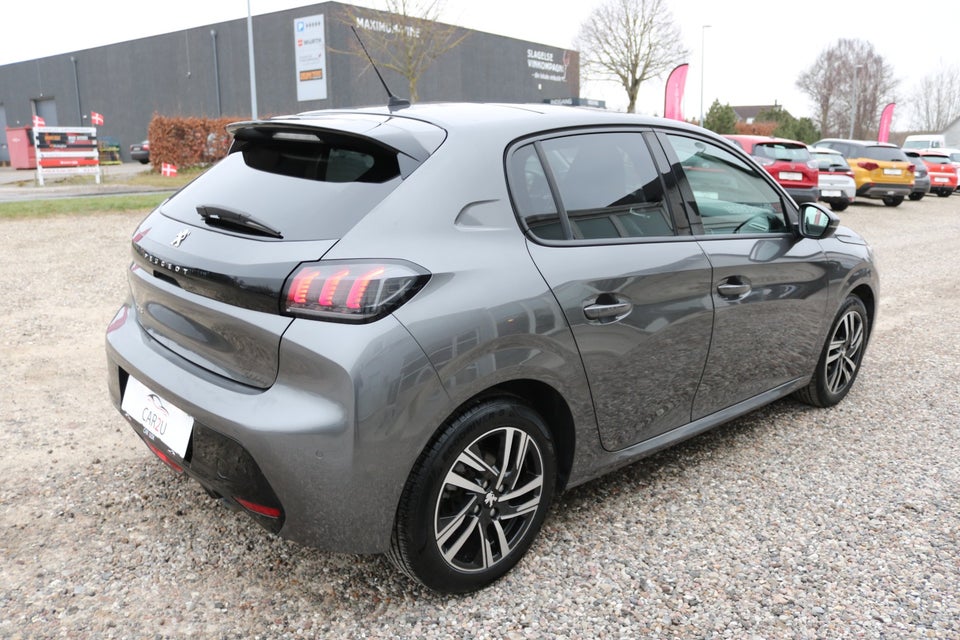 Peugeot 208 1,2 PureTech 100 Allure Sky 5d