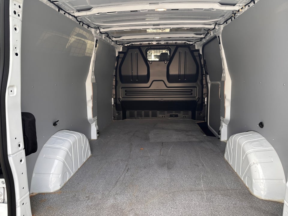 Ford Transit Custom 300L 2,0 EcoBlue Trend