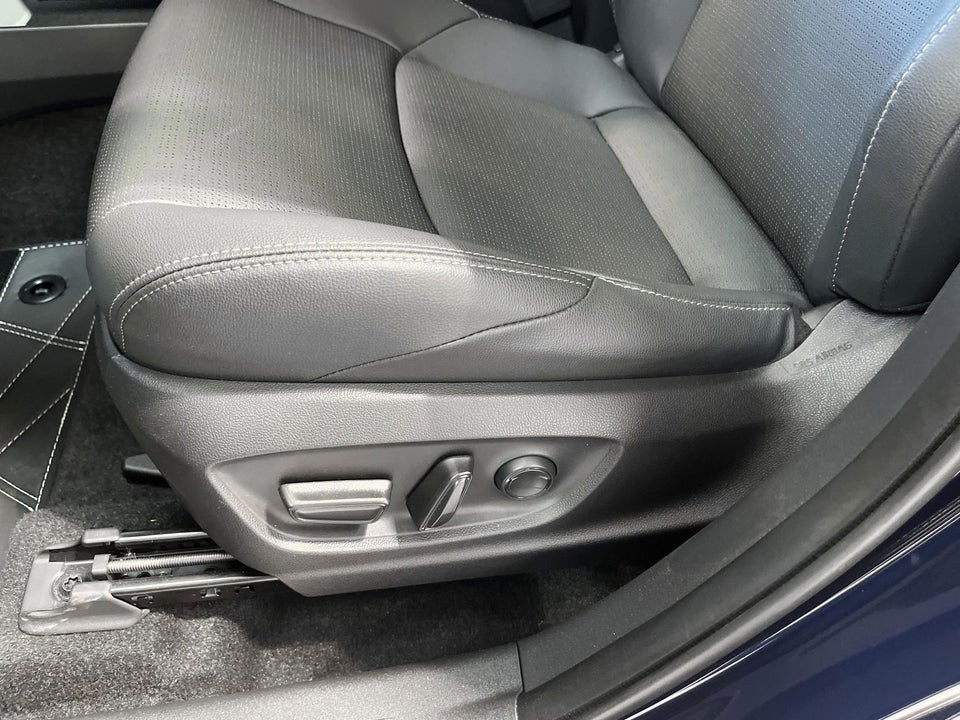 Toyota bZ4X Executive AWD 5d