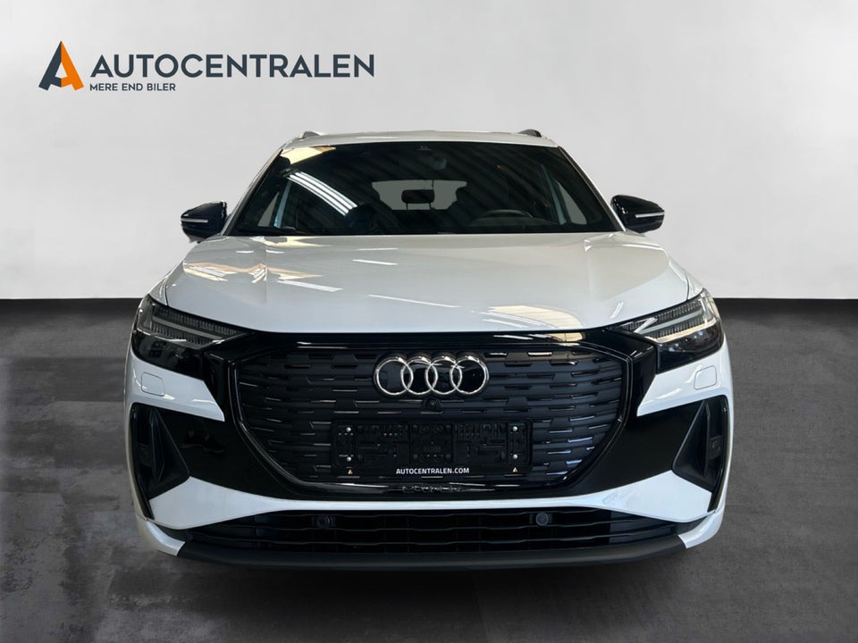 Audi Q4 e-tron 50 S-line quattro 5d