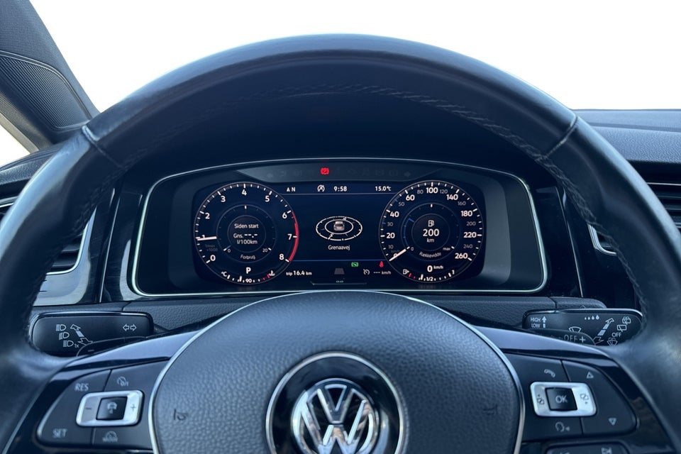 VW Golf VII 1,5 TSi 150 Highline Variant DSG 5d