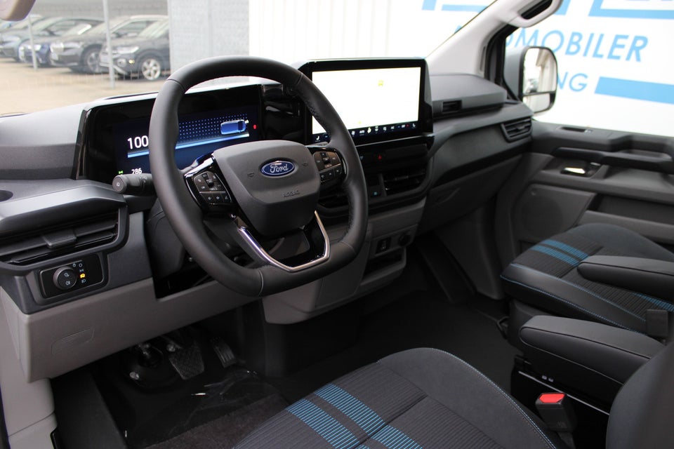 Ford E-Transit Custom 340L 64 Sport