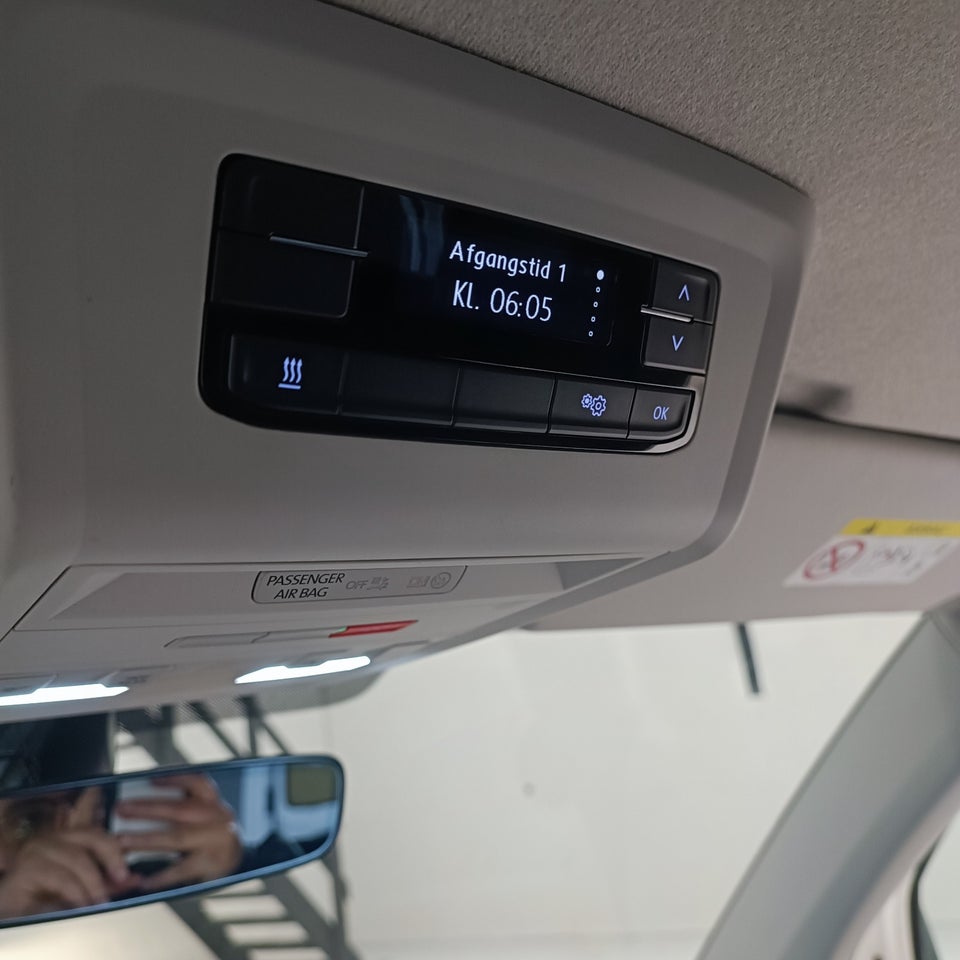 VW Transporter 2,0 TDi 199 Kassevogn DSG 4Motion kort