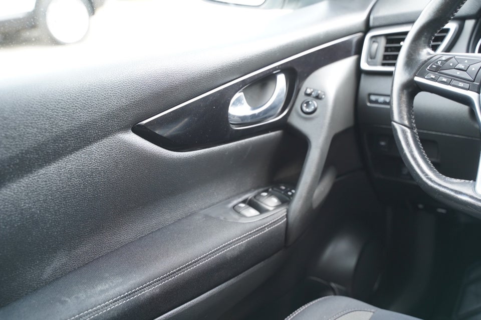 Nissan Qashqai 1,2 Dig-T 115 Acenta Connect 5d