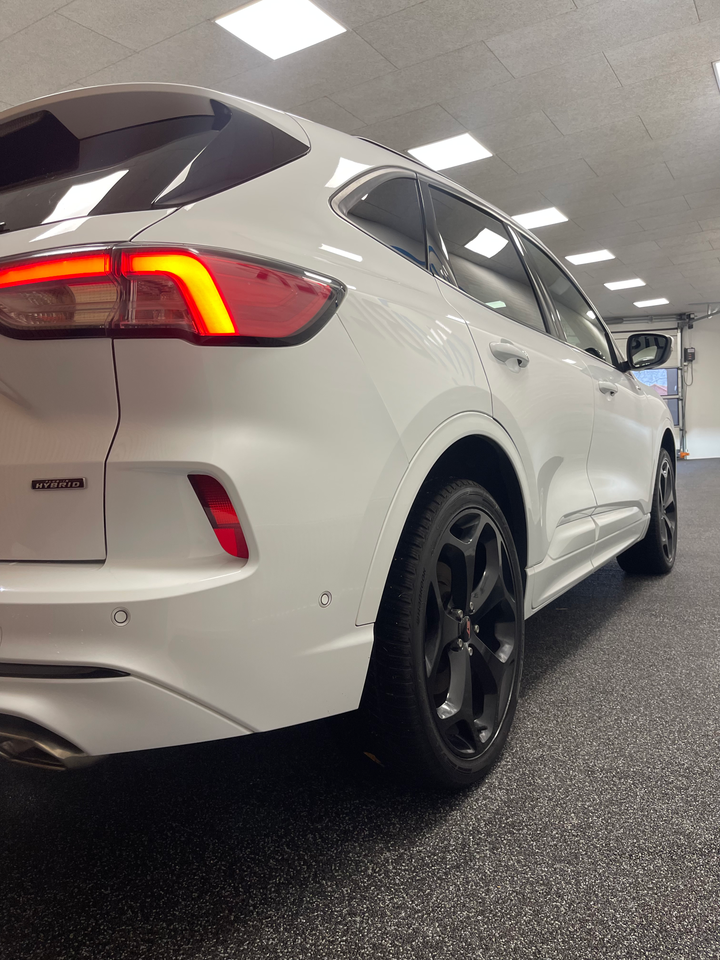 Ford Kuga 2,5 PHEV ST-Line X CVT 5d