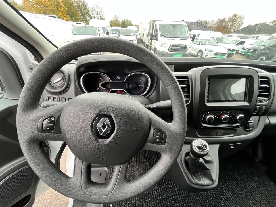 Renault Trafic T29 2,0 dCi 145 L2H1