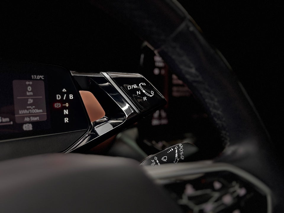 VW ID.4 77 Pro Performance Tech 5d