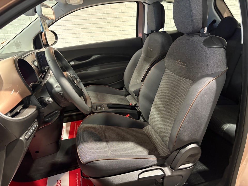 Fiat 500e 42 Icon Sky 3+1 4d