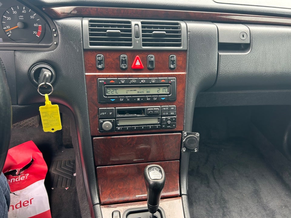 Mercedes E420 4,2 Avantgarde stc. 5d