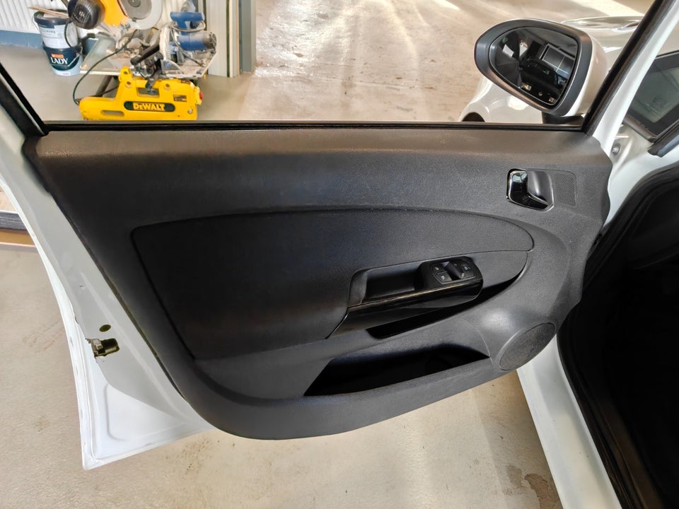 Opel Corsa 1,2 16V Cool 5d