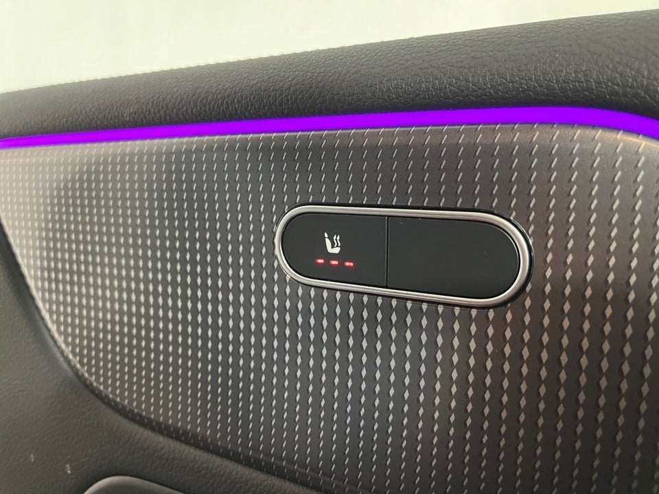 Mercedes EQB300 Progressive 4Matic 7prs 5d