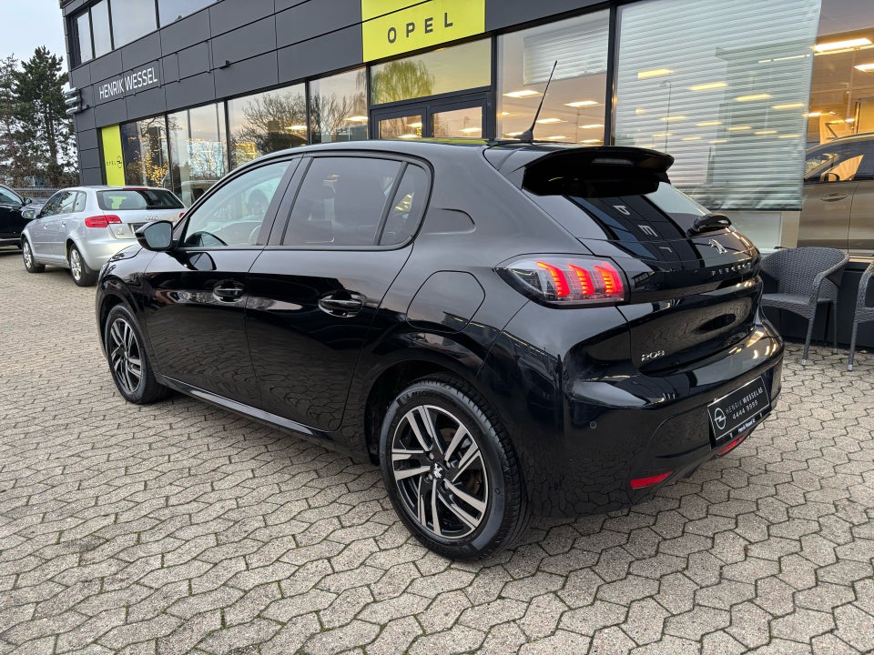 Peugeot 208 1,2 PureTech 100 Allure+ 5d