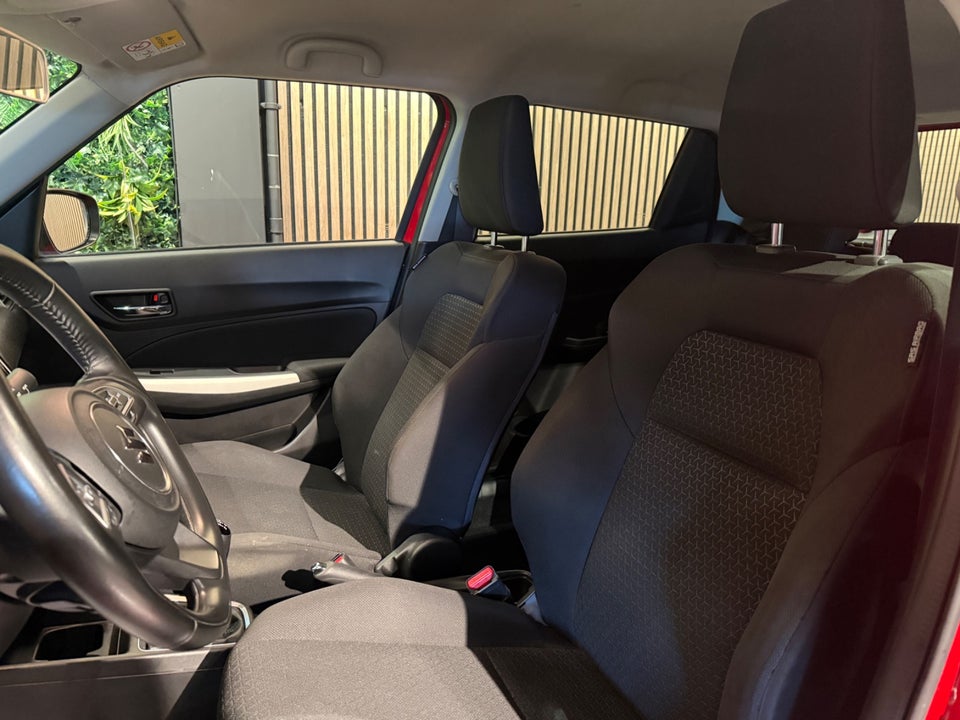 Suzuki Swift 1,2 Dualjet mHybrid Action 5d