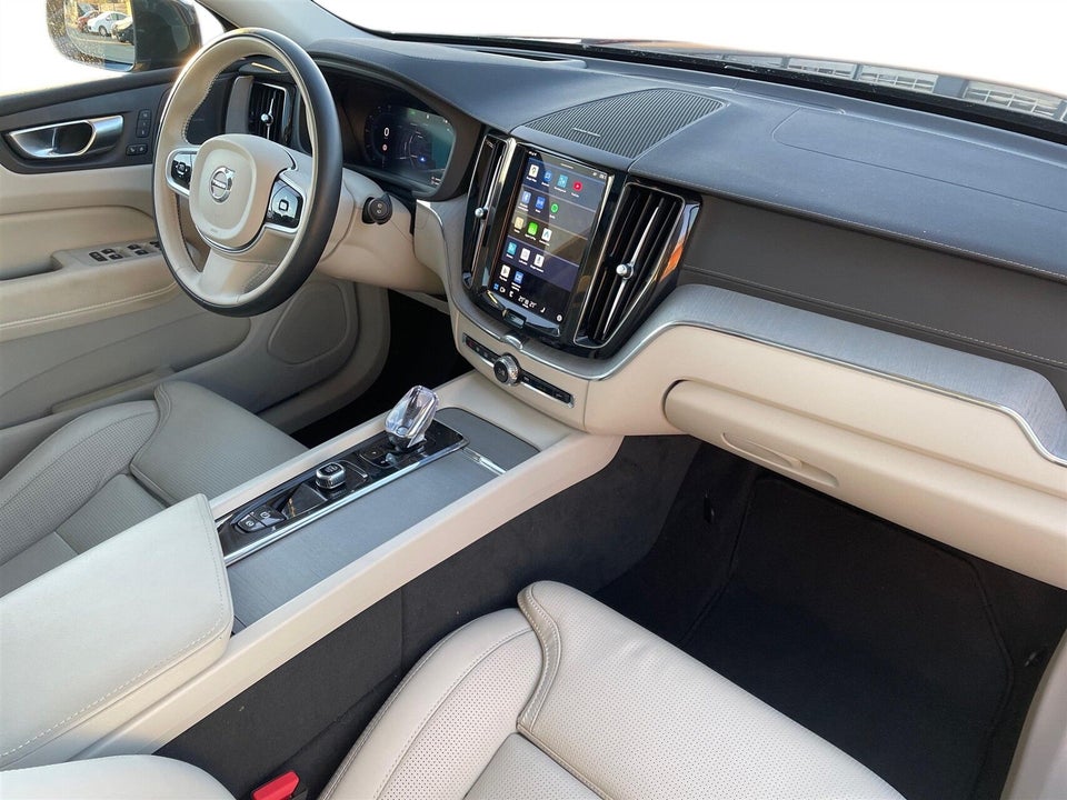 Volvo XC60 2,0 T6 ReCharge Ultra aut. AWD 5d