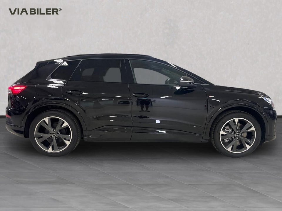 Audi Q4 e-tron 45 S-line Edition quattro 5d