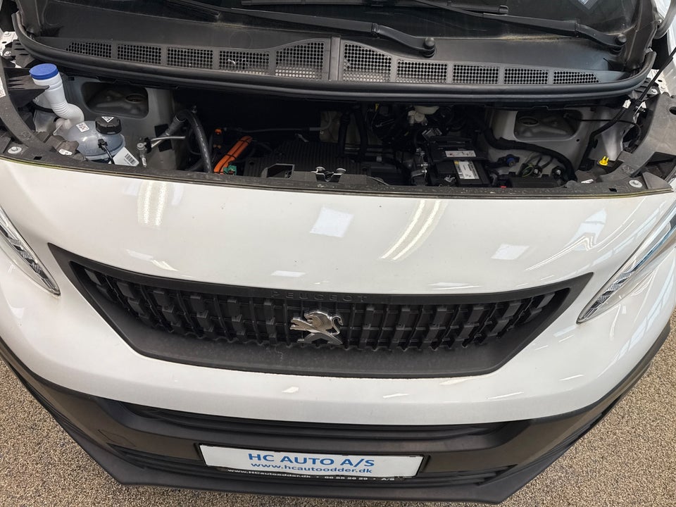 Peugeot e-Expert 50 L2 Plus Van