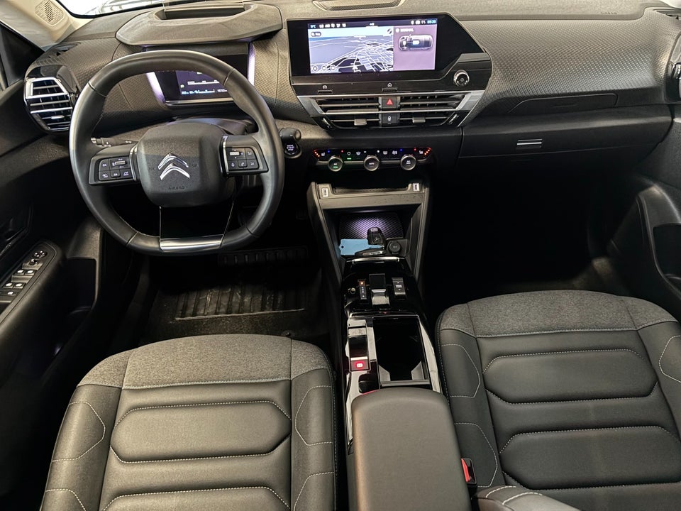 Citroën ë-C4 X 50 Shine 4d