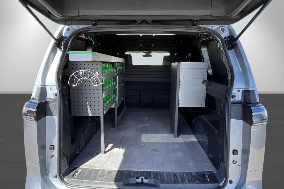 VW ID. Buzz 77 Cargo Pro