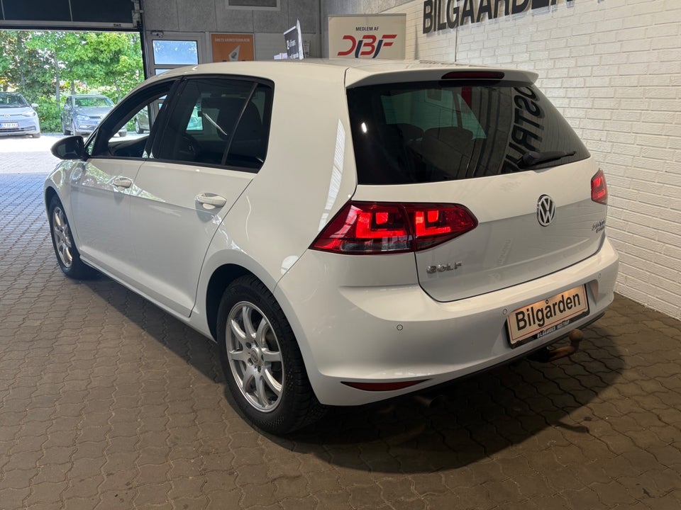 VW Golf VII 2,0 TDi 150 Highline DSG BMT 5d