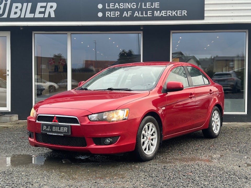 Mitsubishi Lancer 1,6 Invite SportSedan 4d