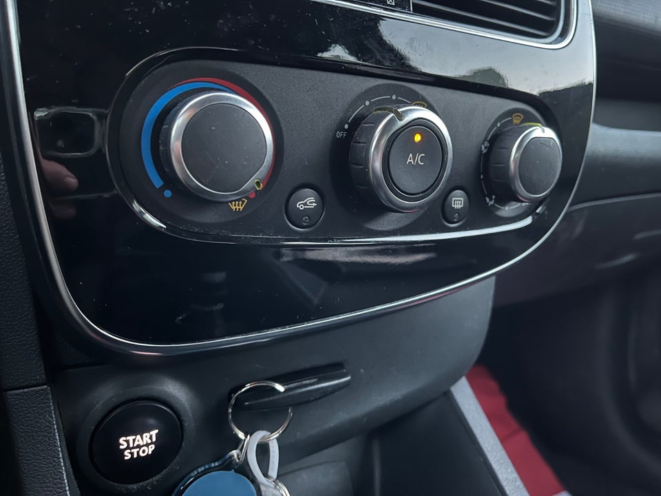 Renault Clio IV 0,9 TCe 90 Expression Sport Tourer 5d