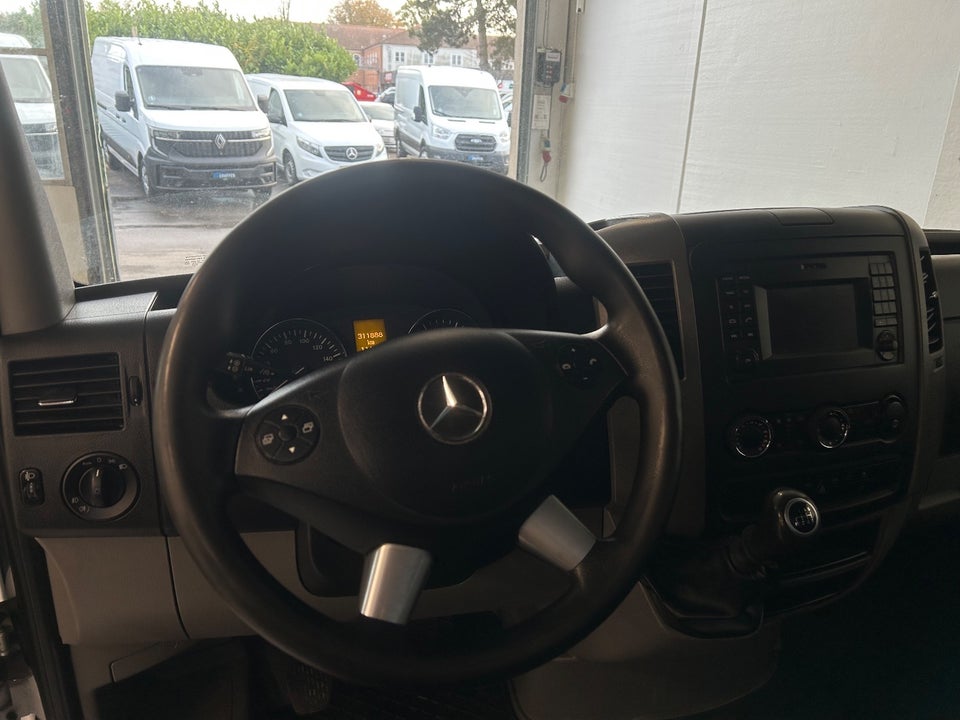 Mercedes Sprinter 316 2,2 CDi R2 Alukasse m/lift 2d