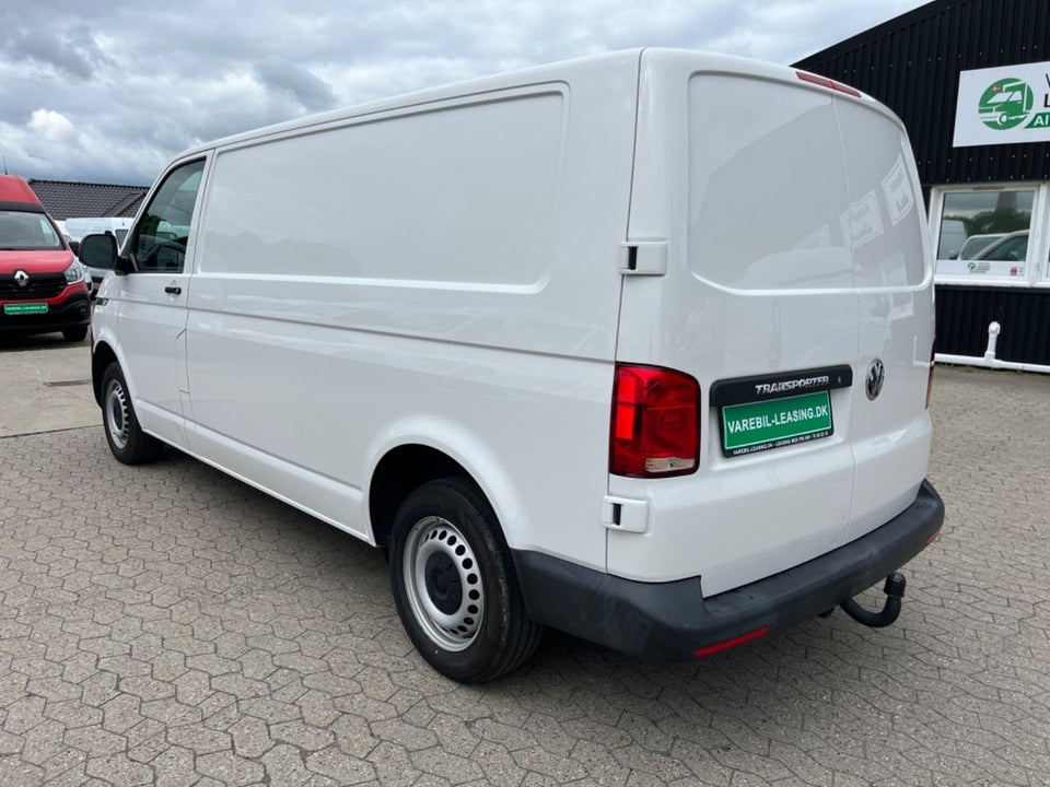 VW Transporter 2,0 TDi 110 Kassevogn lang