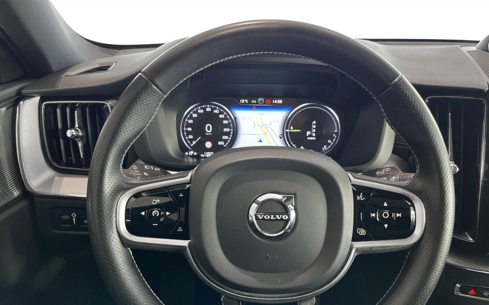 Volvo XC60 2,0 T8 407 R-Design aut. AWD 5d