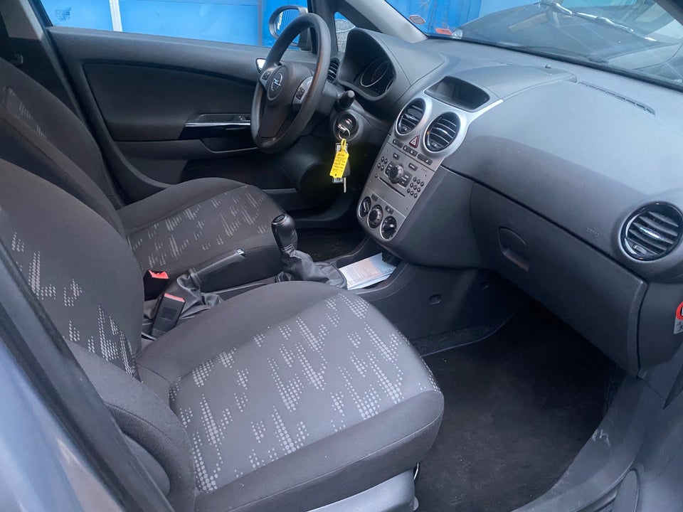 Opel Corsa 1,0 12V Enjoy Edition 5d