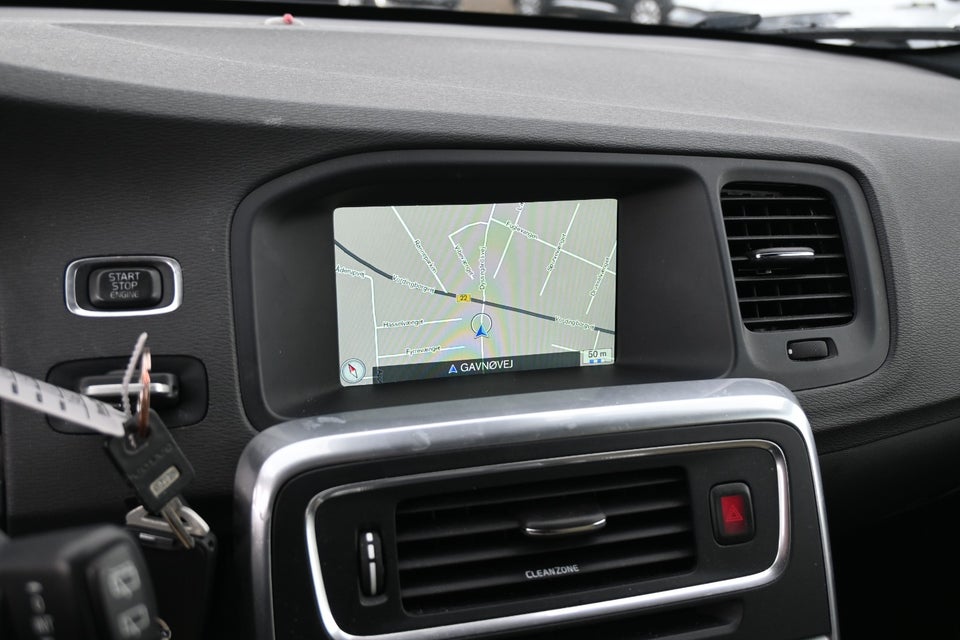 Volvo V60 2,0 D4 190 Momentum aut. 5d
