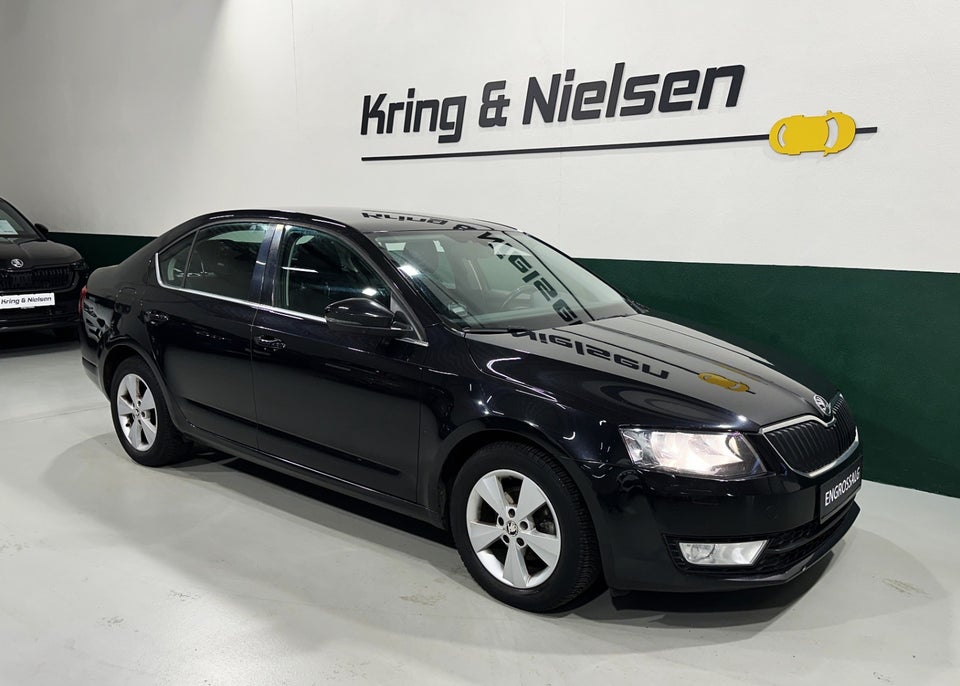 Skoda Octavia 1,6 TDi 105 Elegance 5d