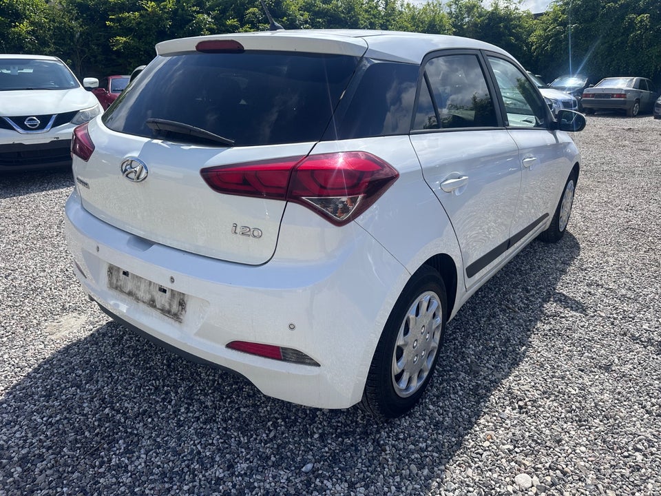 Hyundai i20 1,1 CRDi 75 EM-Edition 5d